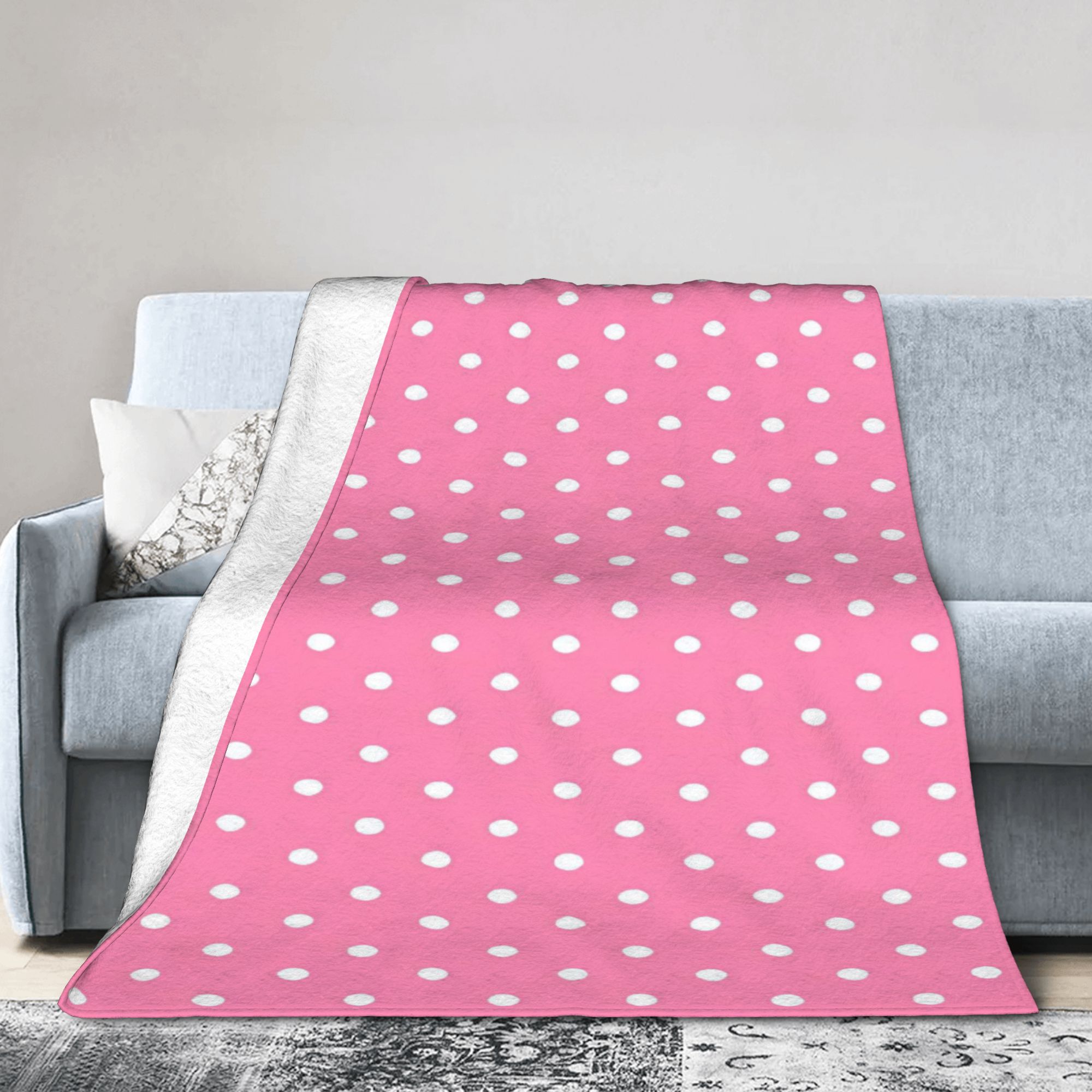 Home Office Trend - Selimut Motif Stroberi Merah Muda Berkualitas